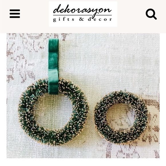 Dekorasyon Pandan Wreath Green w/Glittered Gold Tips, Set of 2, 8" & 10" NEW $90 - Picture 1 of 5